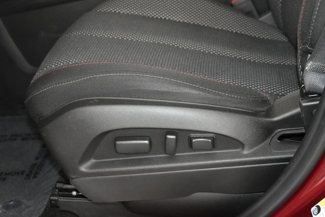 Used 2017 Red GMC SLE-2 image 29