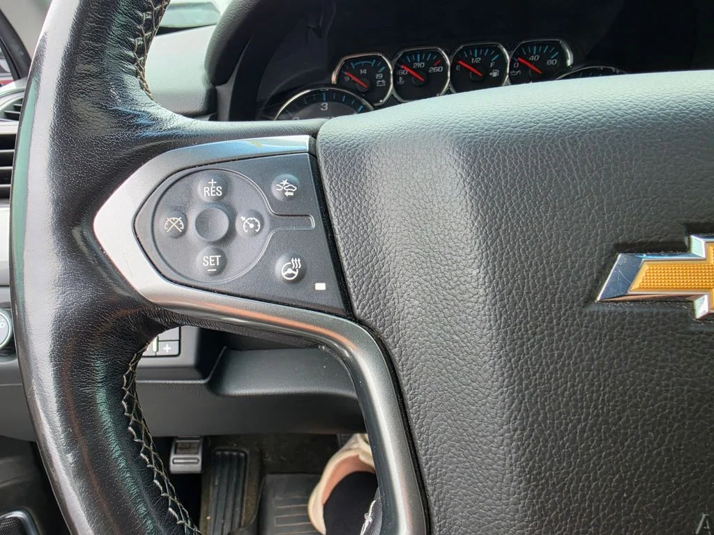 Used 2018 Gray Chevrolet LT image 20
