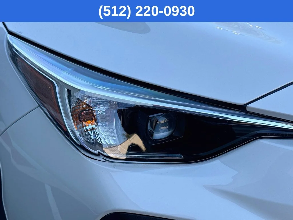 New 2027 CRYSTAL WHITE PEARL Subaru Base image 35