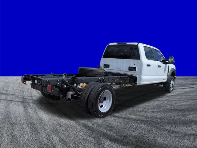New 2026 Oxford White Ford F-550® XL image 4