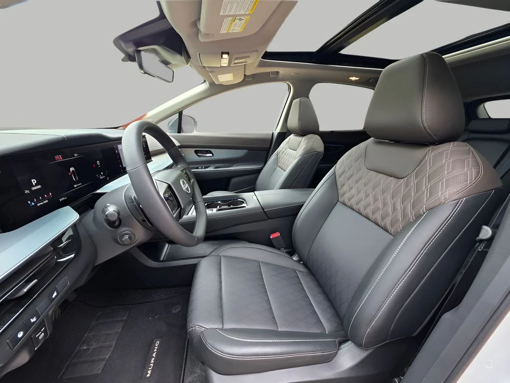 Used 2026 Everest White Pearl Tricoat Nissan Platinum image 19