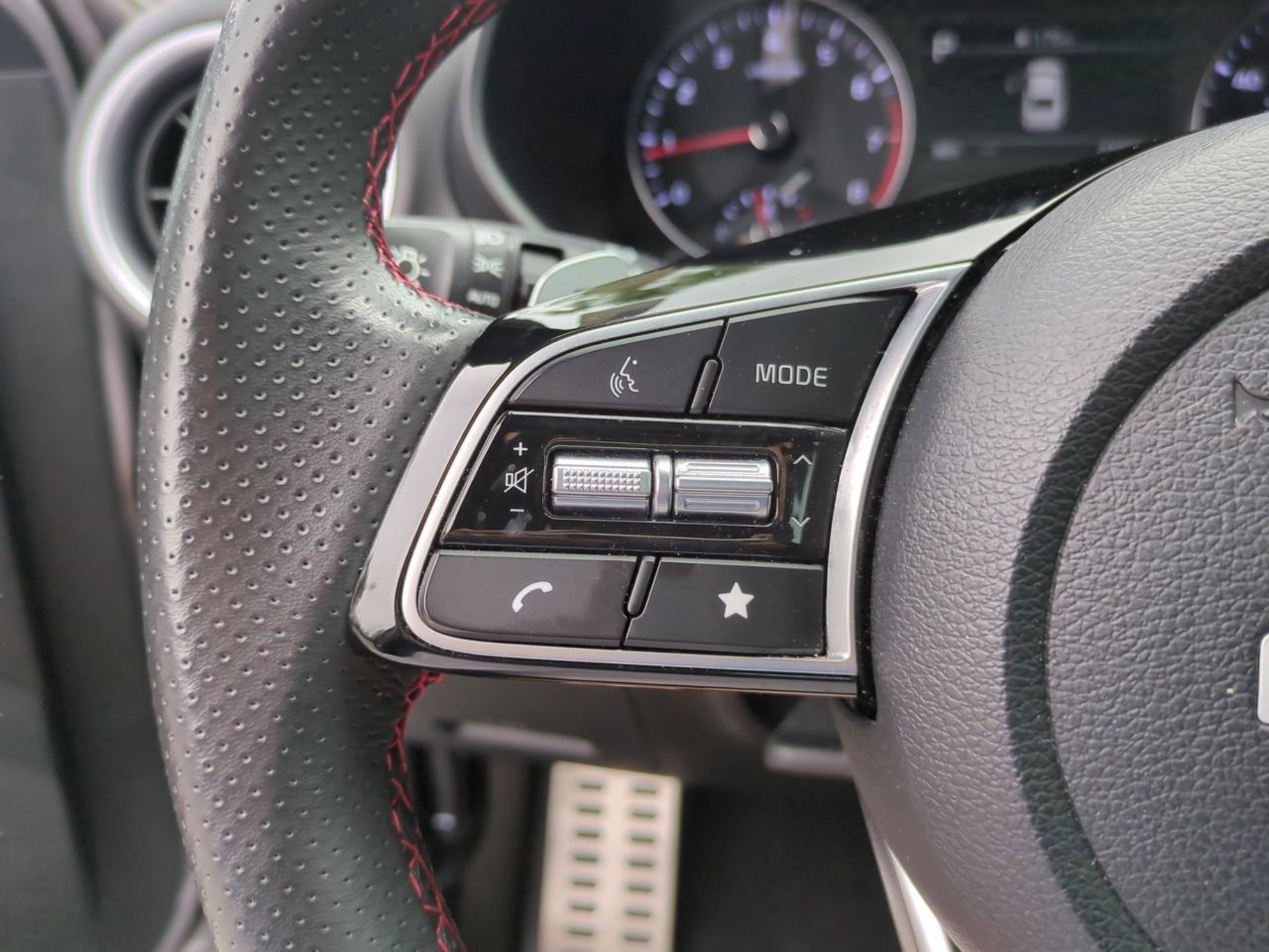 Used 2024 Steel Gray Kia GT image 20