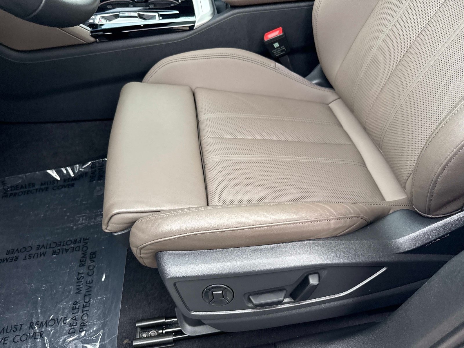 Used 2025 Arkona White Audi Premium Plus image 20