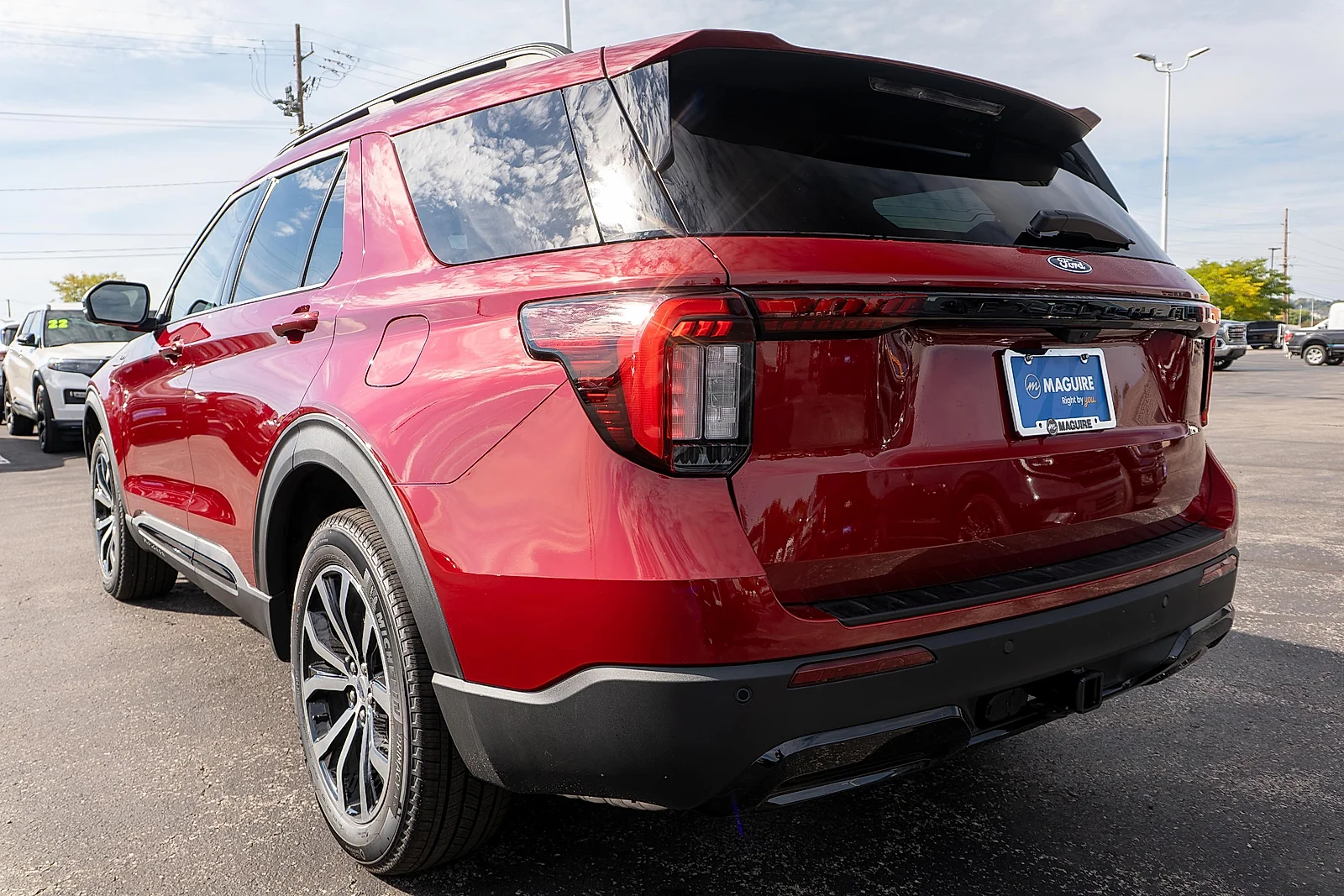 New 2027 Ruby Red Metallic Tinted Clearcoat Ford ST-Line image 7