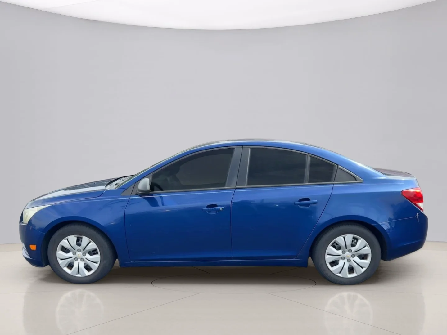 Used 2013 Blue Chevrolet LS image 2