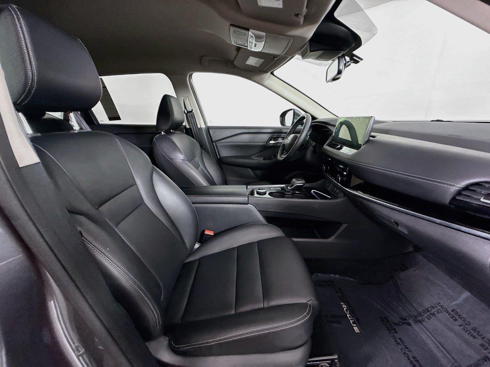Used 2026 Gun Metallic Nissan SL image 37