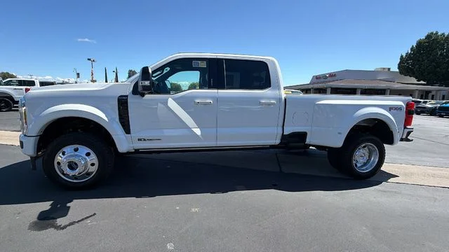 2026 Ford F-450 Super Duty Platinum - Photo 7