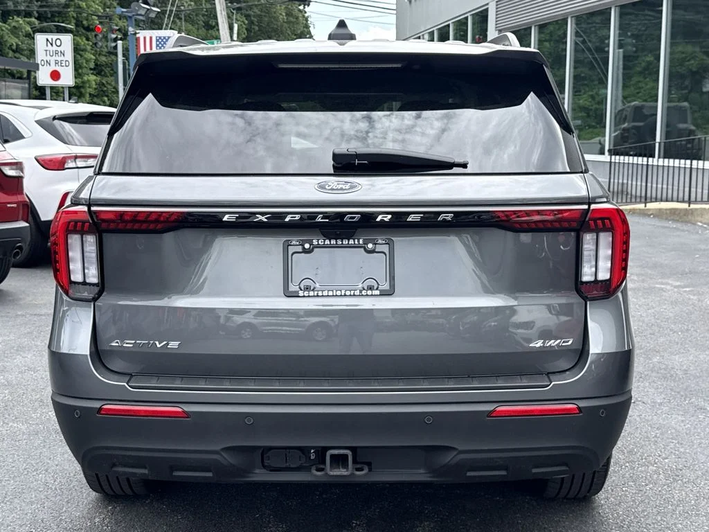 Used 2025 Carbonized Gray Metallic Ford Active image 4