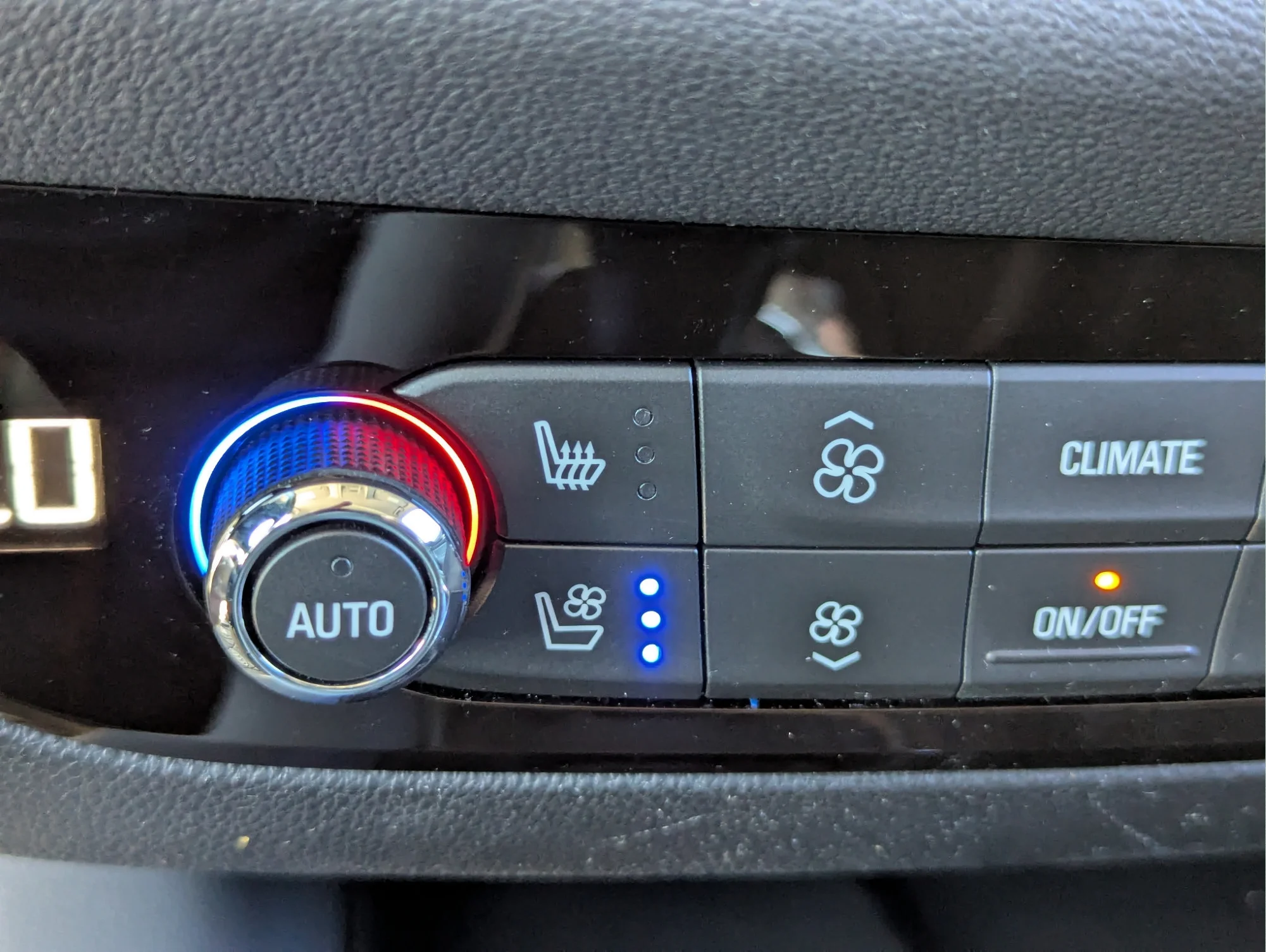 Used 2020 Quicksilver Metallic Buick Premium image 18