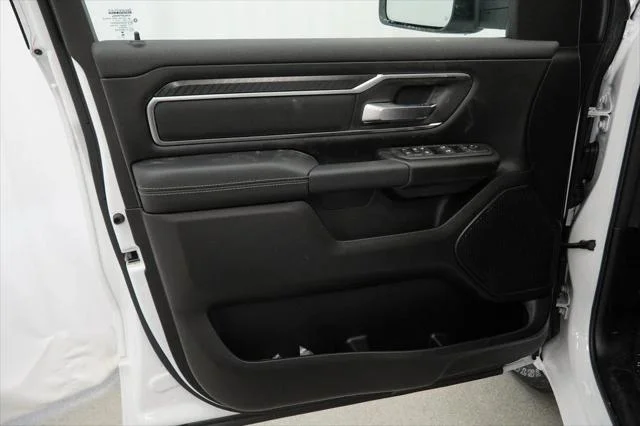 New 2026 Bright White Clear-Coat Exterior Paint RAM BIG HORN image 28