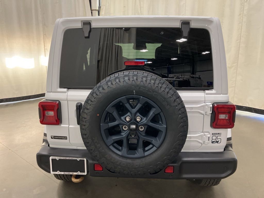 New 2026 Bright White Clear-Coat Exterior Paint Jeep 85th Anniversary image 24