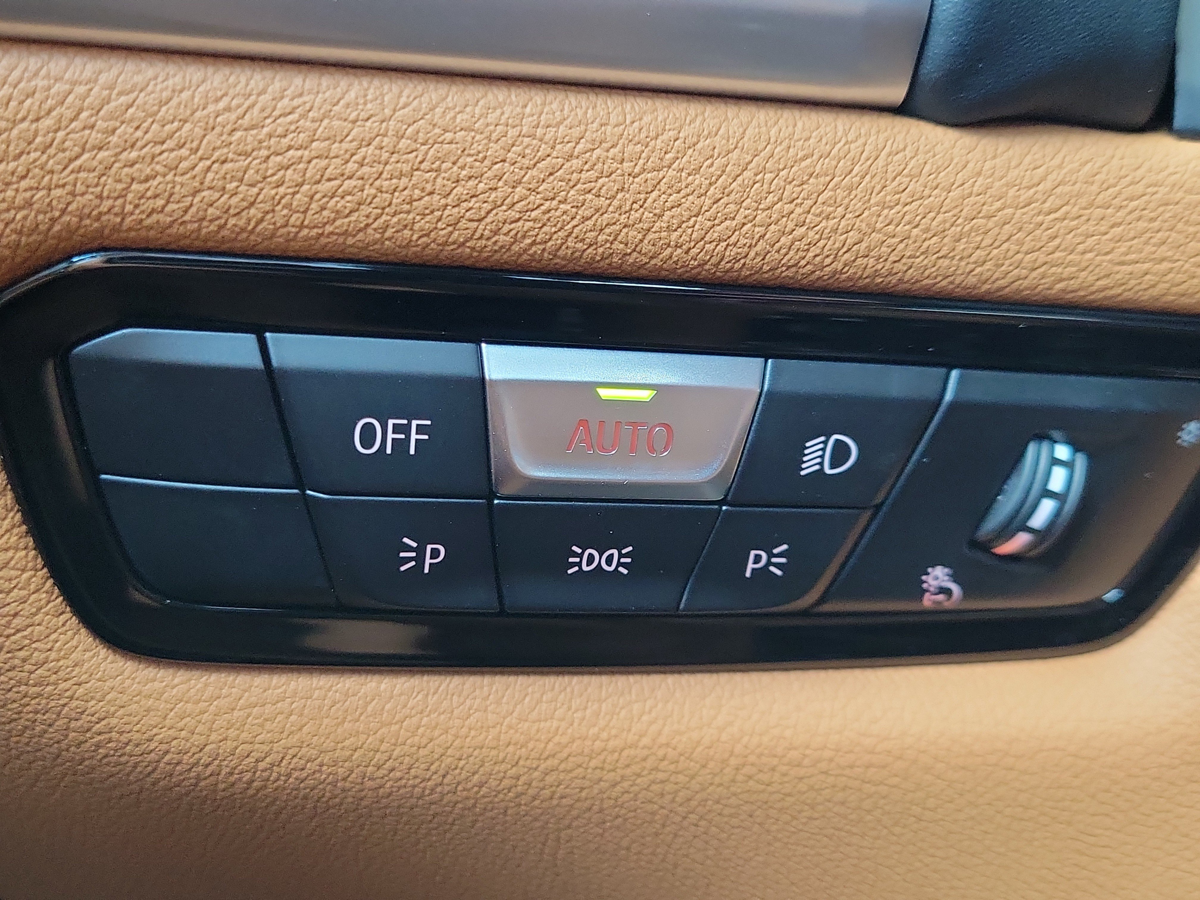 New 2026 San Remo Green Metallic BMW 840i image 26