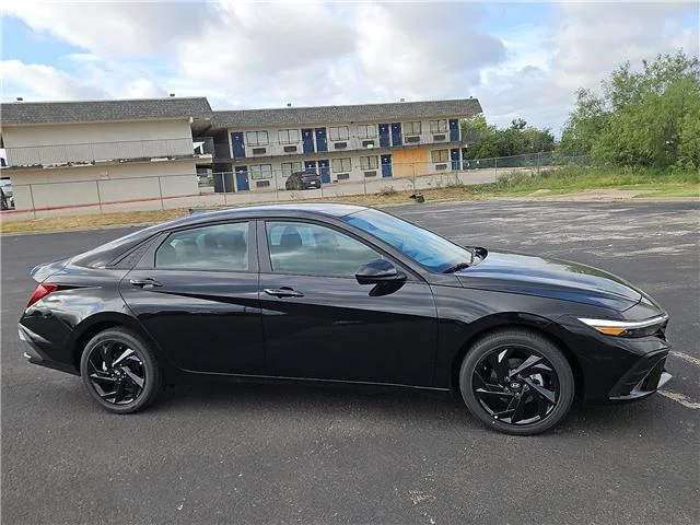 New 2026 Abyss Black Hyundai SEL Sport image 6