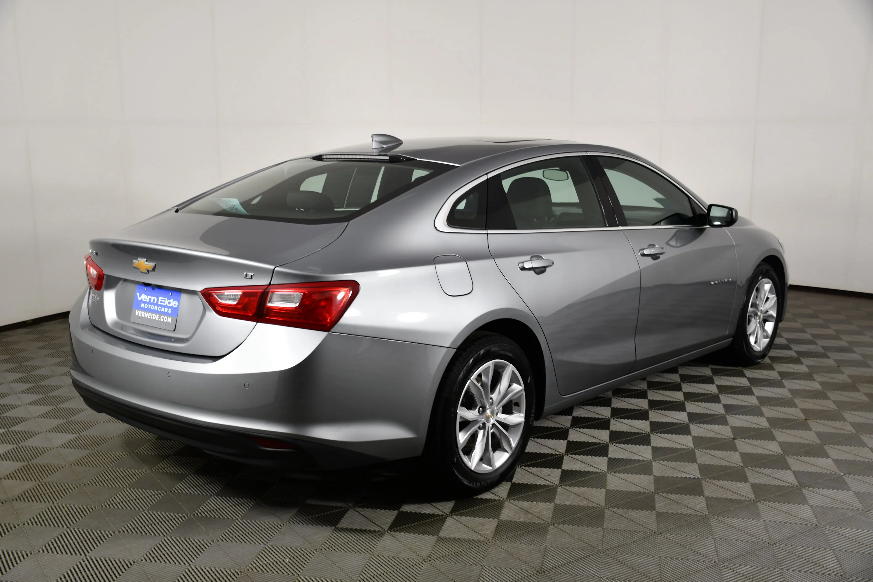 Used 2024 Sterling Gray Metallic Chevrolet LT image 6