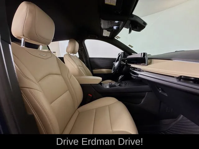 2025 Cadillac XT4 Premium Luxury - Photo 25