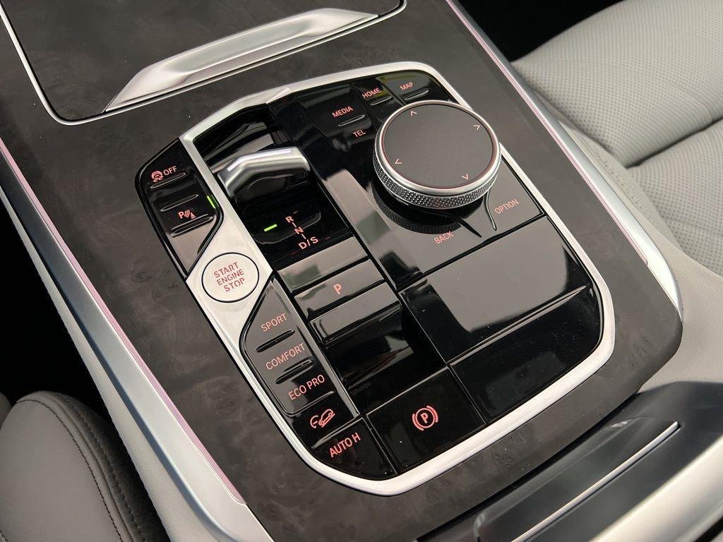 New 2026 Skyscraper Grey Metallic BMW xDrive40i image 12