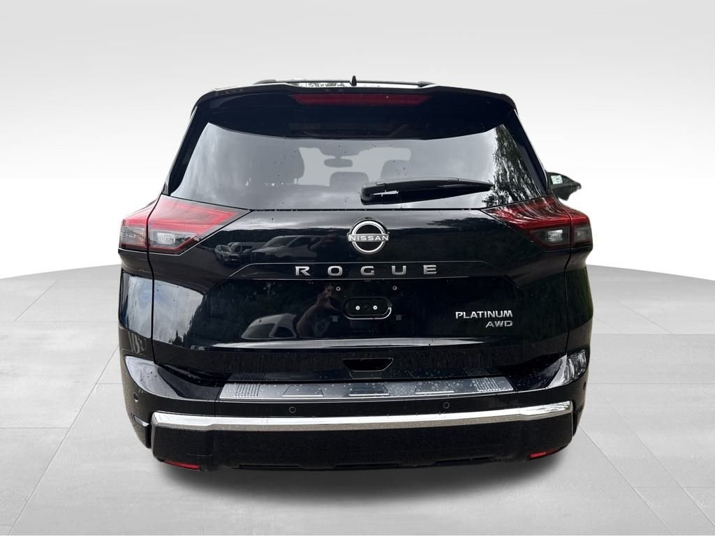 2025 Nissan Rogue Platinum photo 4