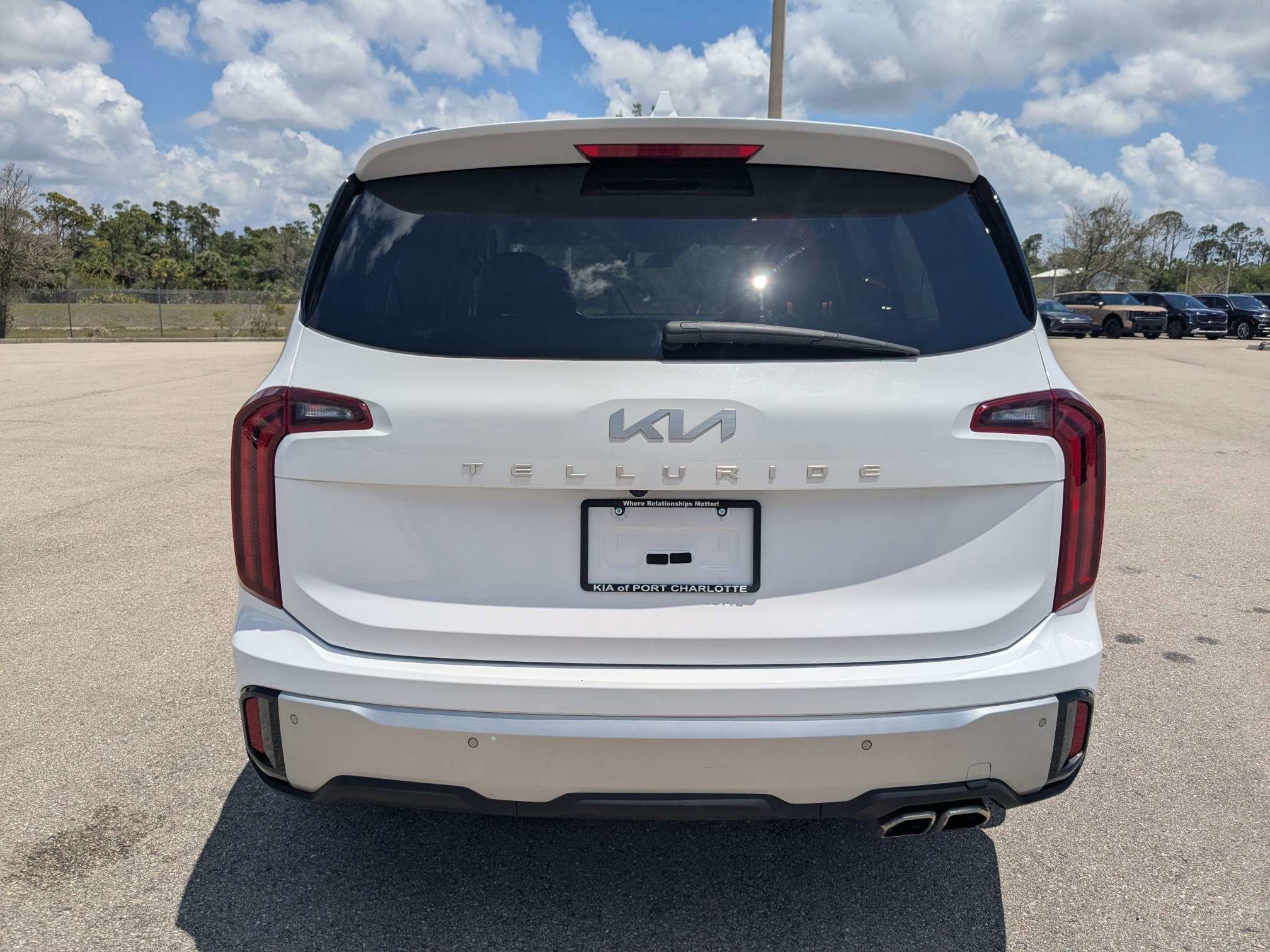 Used 2024 Glacial White Pearl Kia S image 6