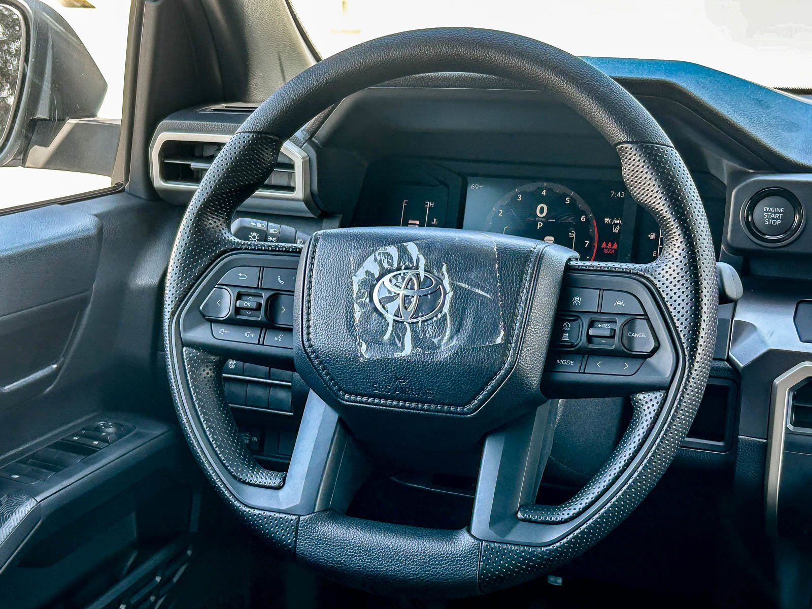 2026 Toyota Tacoma SR5 - Photo 15