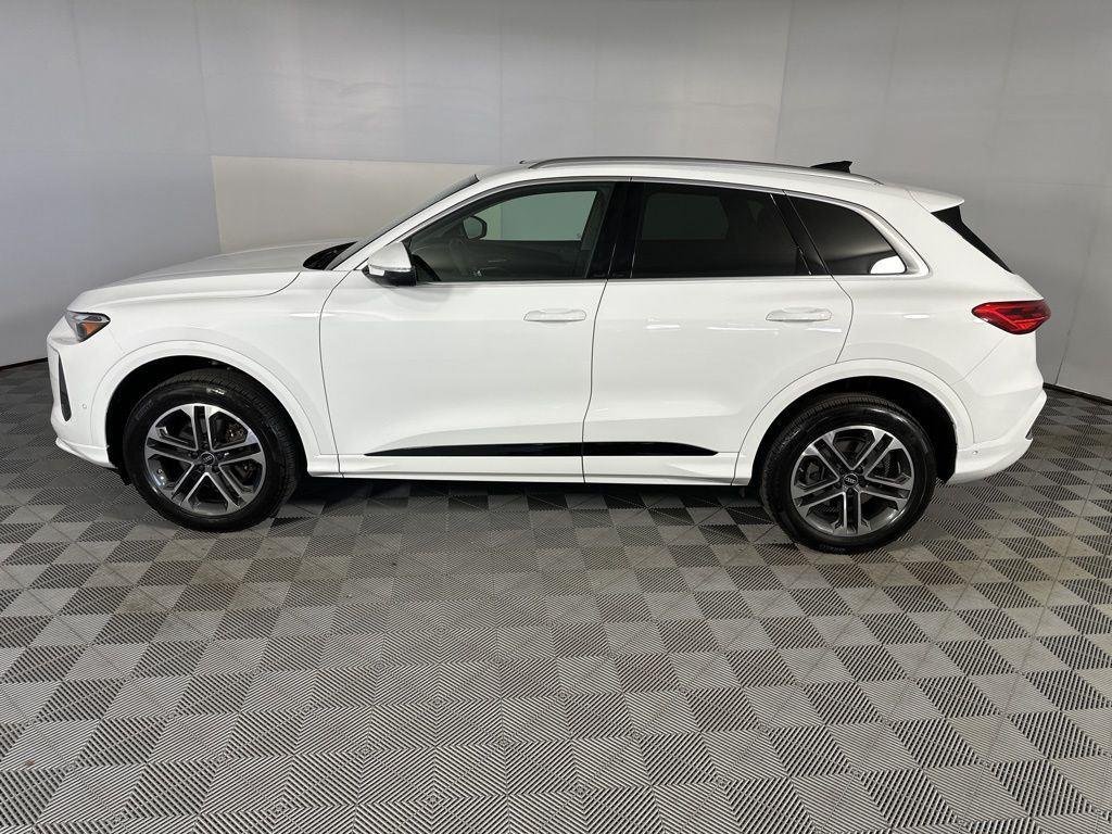 Used 2025 White Audi 2.0T Premium image 13