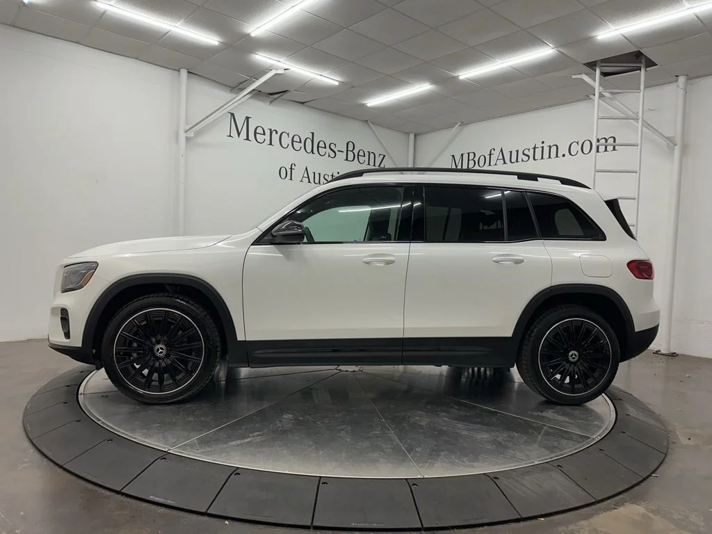 Used 2026 White Mercedes-Benz GLB 250 image 4