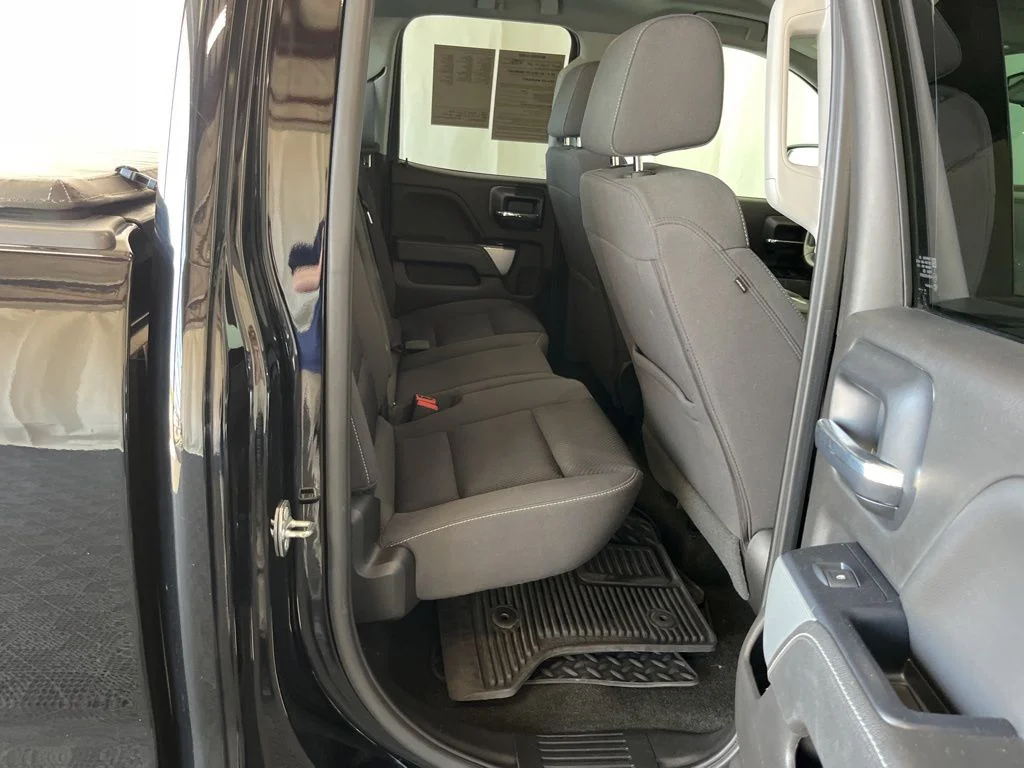Used 2018 Black Chevrolet LT image 20