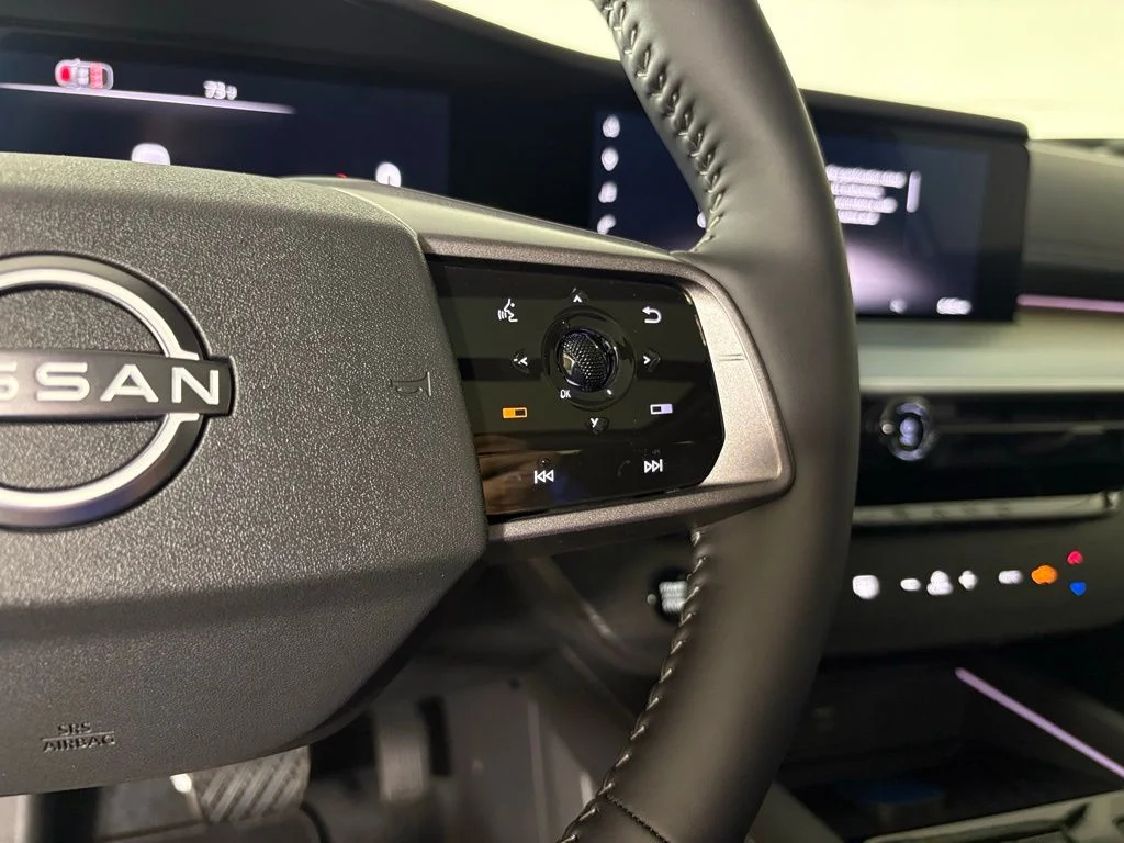 New 2026 White Nissan SL image 22