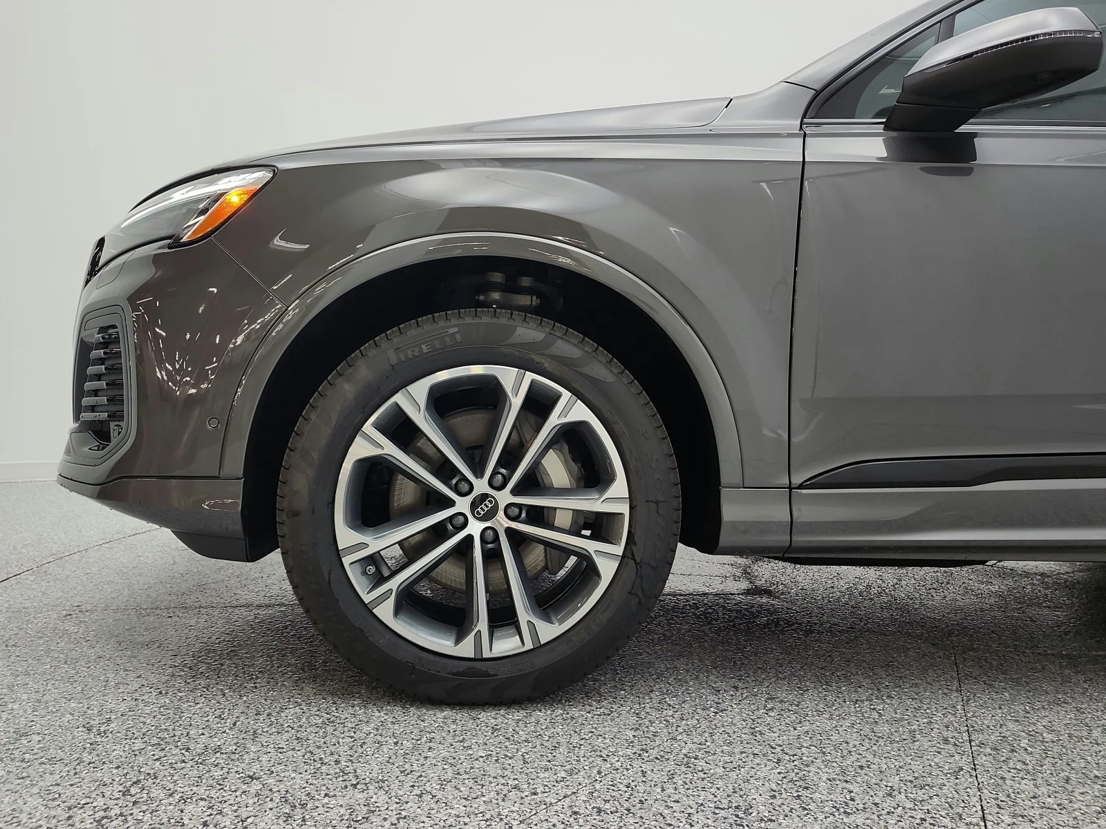 2026 Audi Q7 Premium - Photo 15