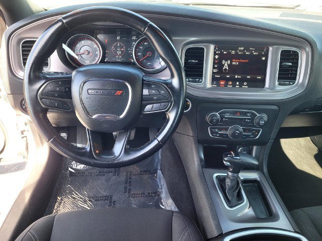Used 2023 White Dodge SXT image 9