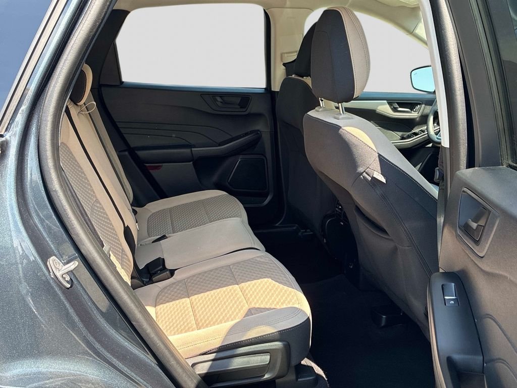 Used 2022 Blue Ford SE image 11