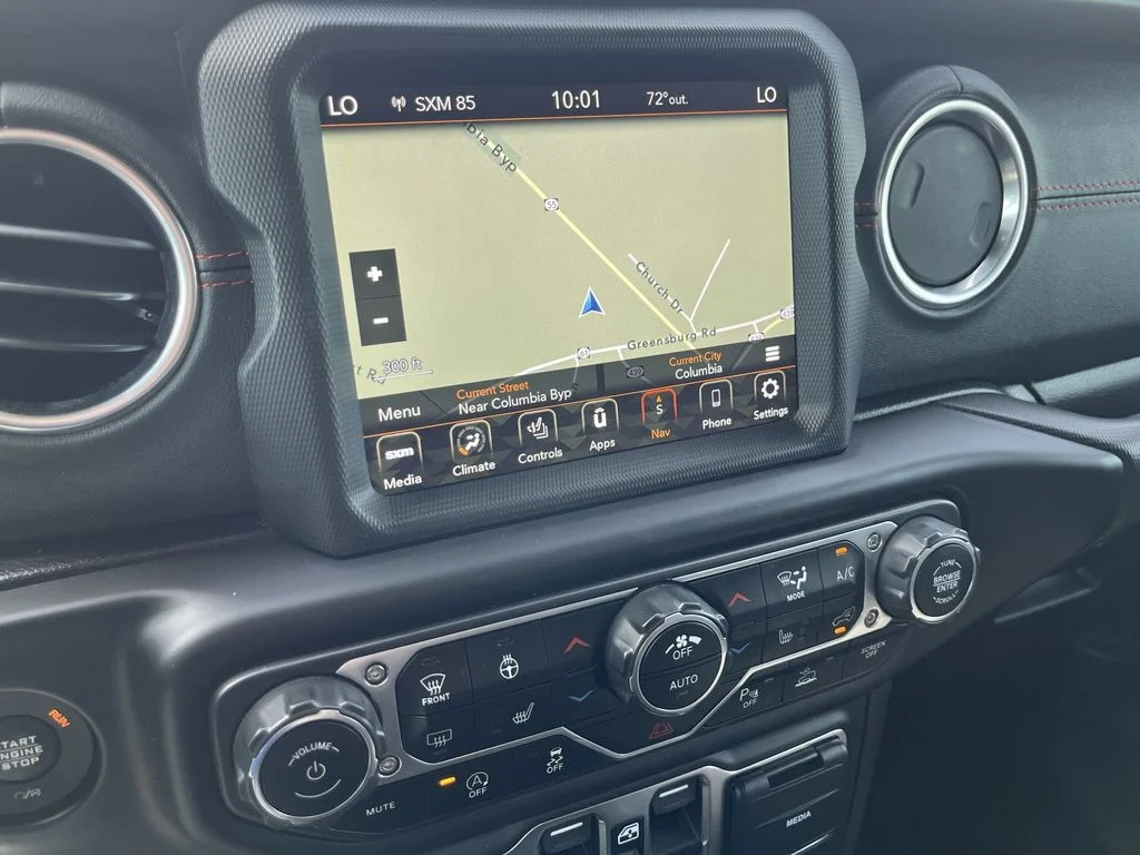 Used 2020 Silver Jeep Rubicon image 16
