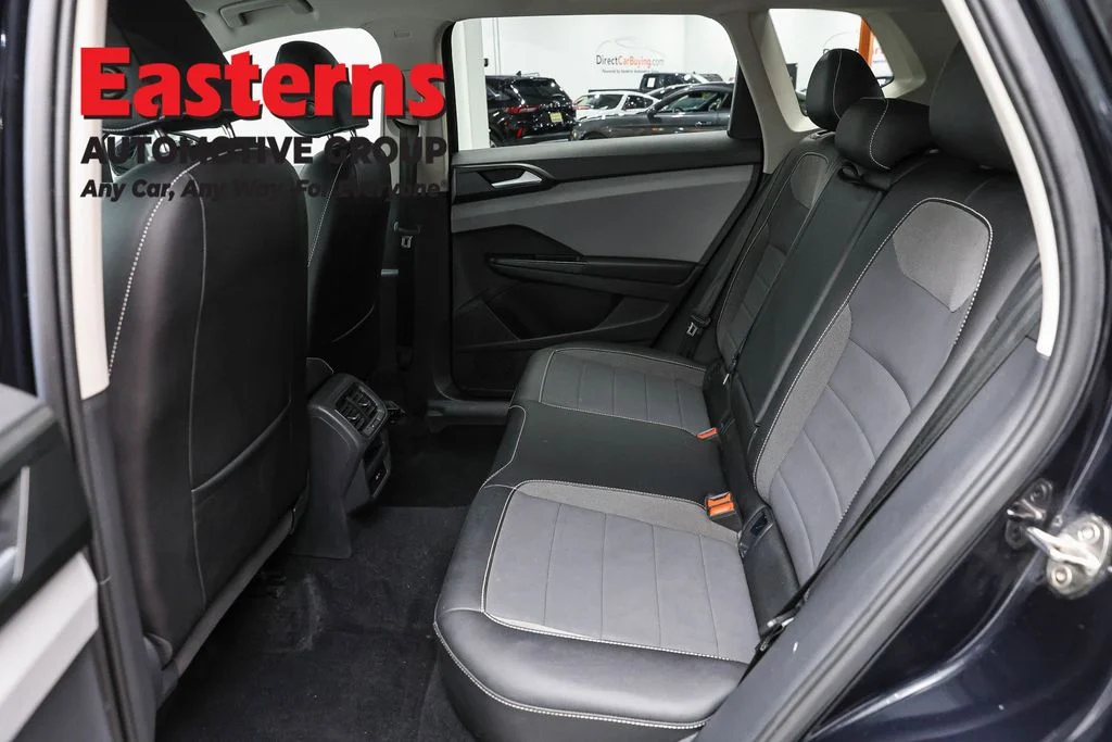Used 2022 Black Volkswagen 1.5T SE image 18