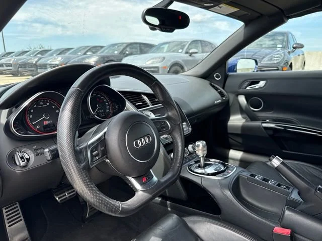 Used 2014 Estoril Blue Crystal Effect Audi V10 image 10