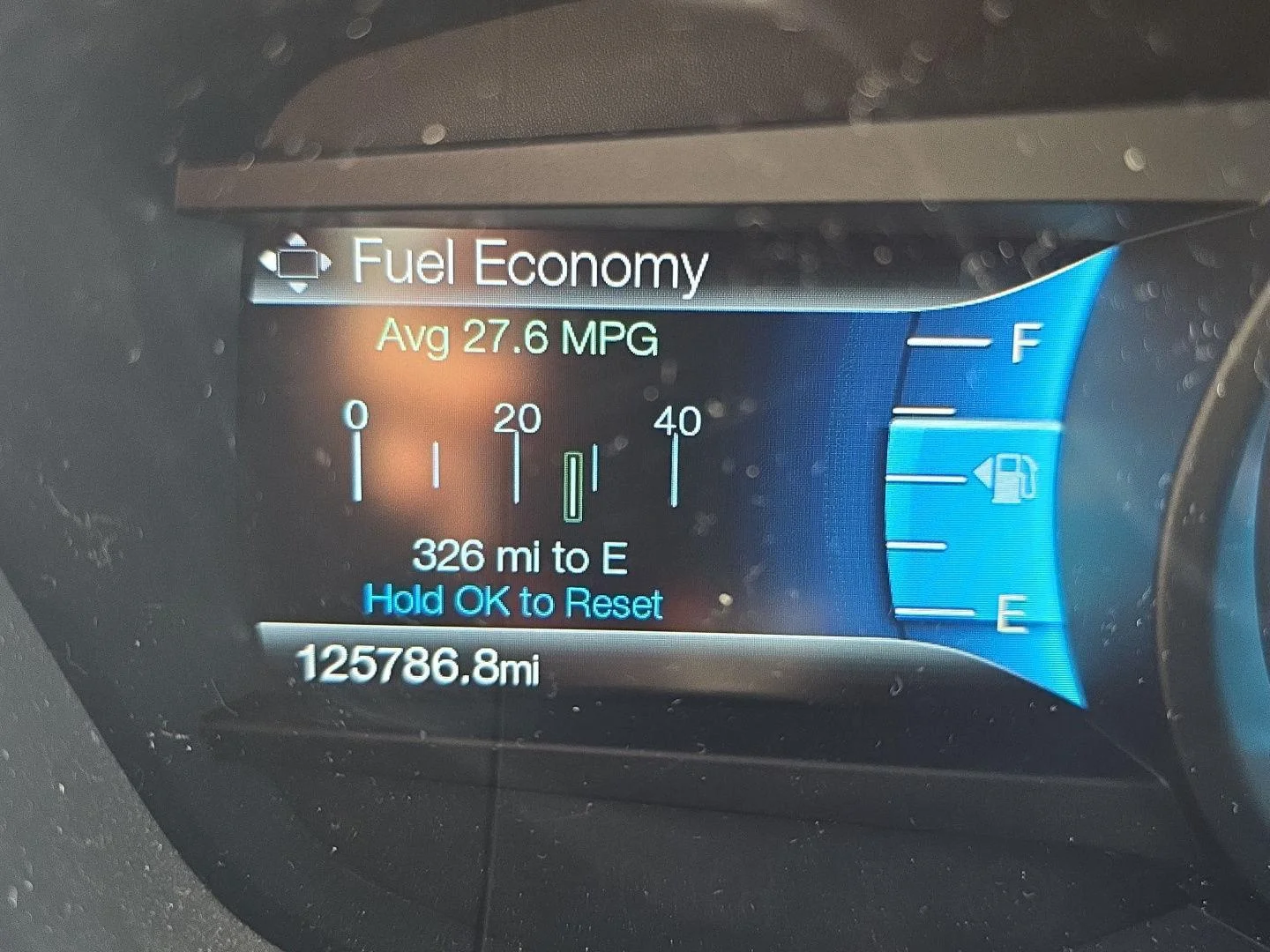 Used 2015 WHITE Ford 4dr Sdn SE FWD image 4