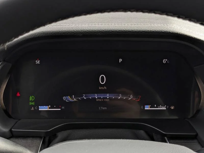 New 2025 White Jeep Limited - - 4x4 - Second row heated seats - Dual Pano Sunroof - Int FAM CAM & More! image 17
