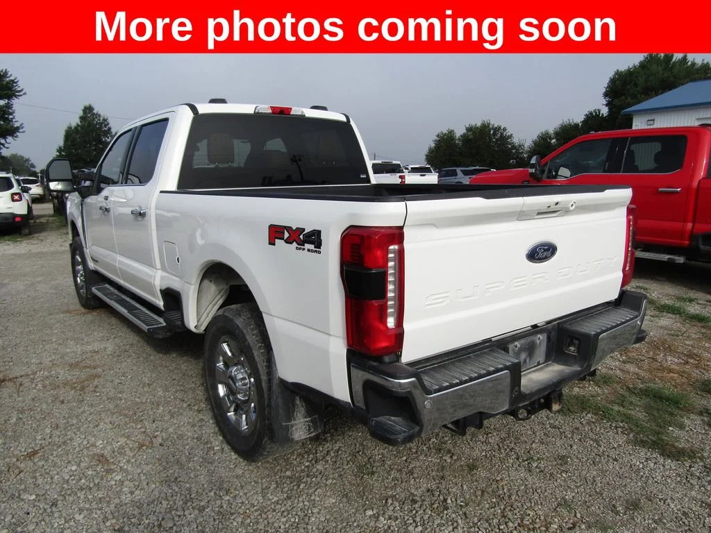Used 2025 White Ford Lariat image 3