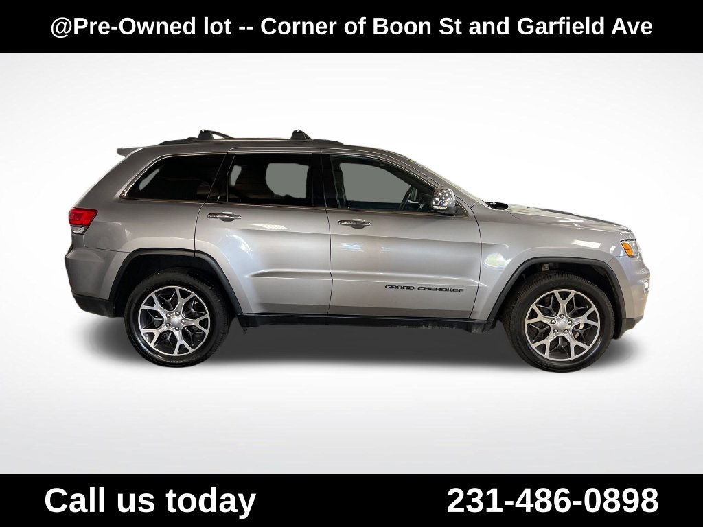 Used 2019 Silver Jeep Limited image 6