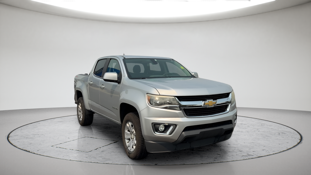 Used 2015 Silver Chevrolet LT image 3