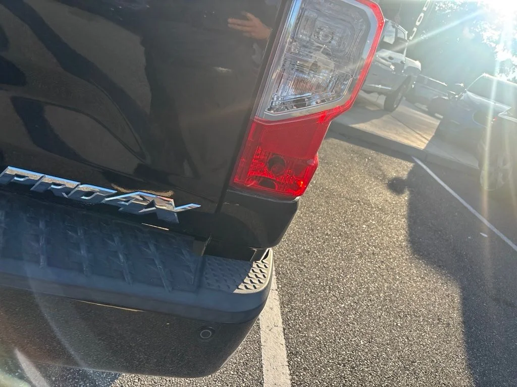 Used 2018 Black Nissan PRO-4X image 8