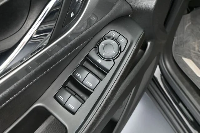 Used 2023 Black Chevrolet LT image 19