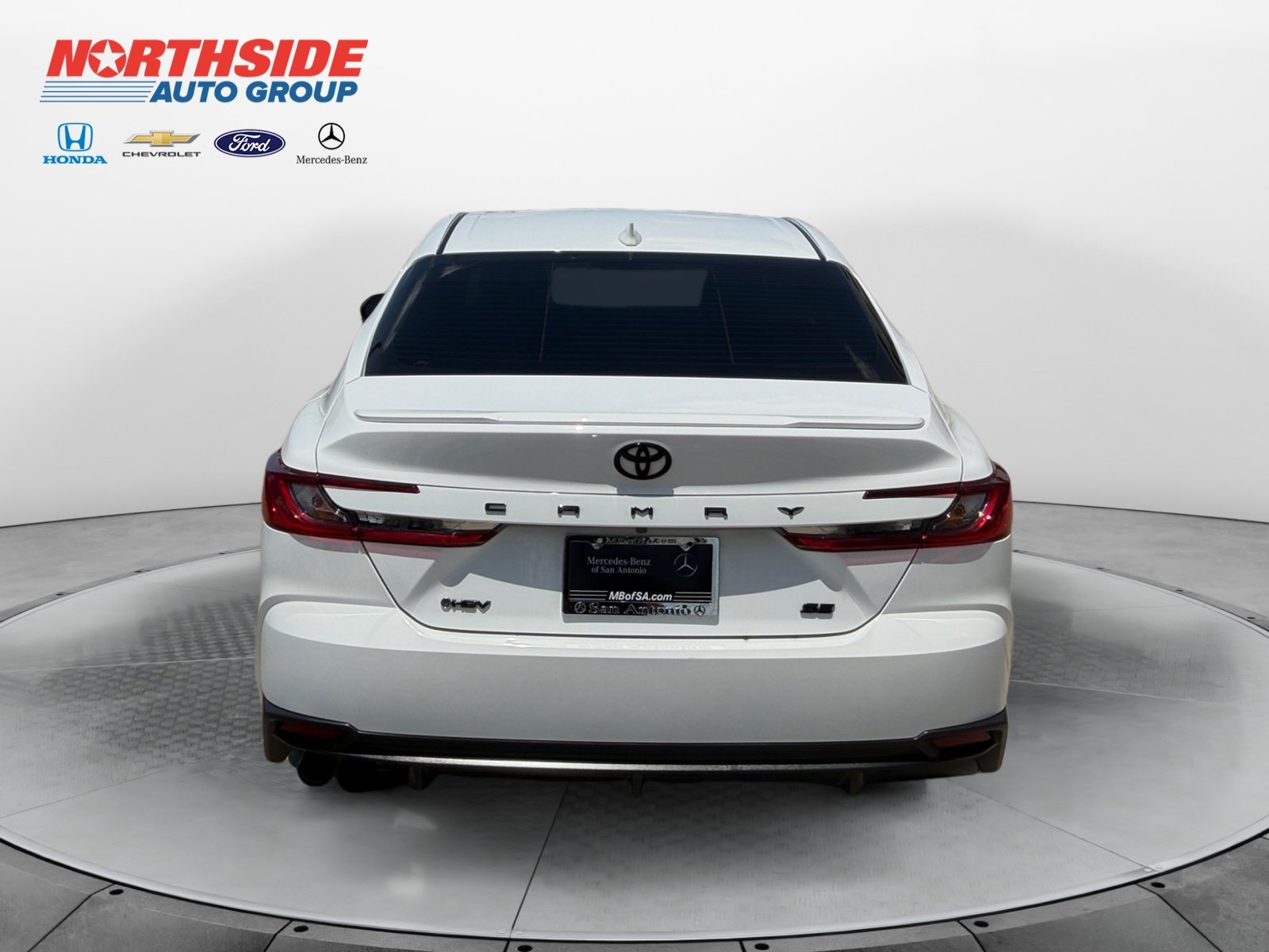 Used 2026 Ice Cap Toyota SE image 6