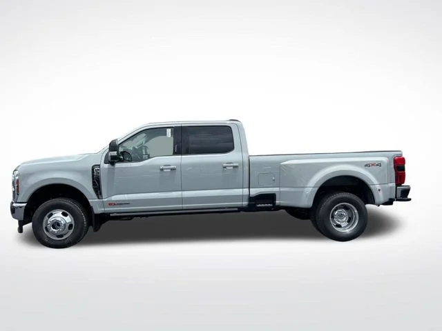 New 2026 Avalanche Ford F-350® Lariat® image 2