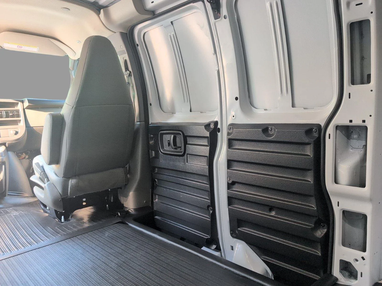 New 2026 Summit White GMC Work Van image 31