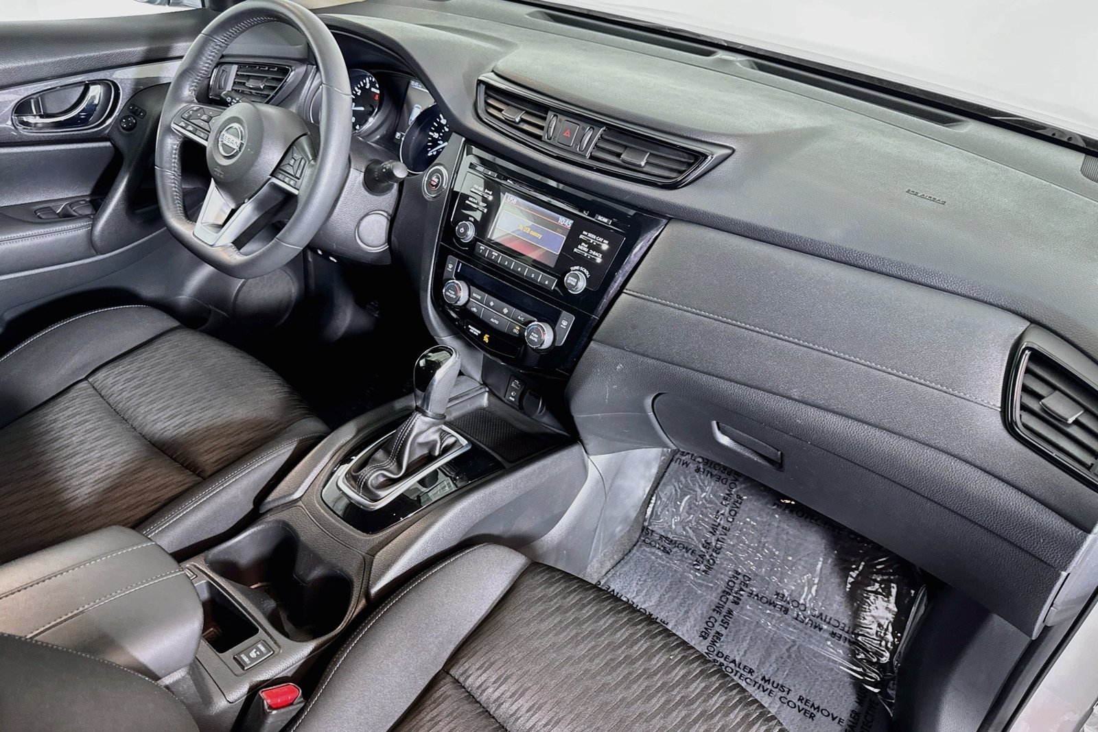 Used 2017 Brilliant Silver Nissan SV image 26