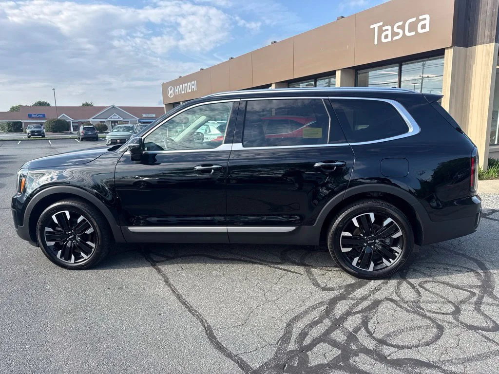 Used 2024 Black Kia SX image 8