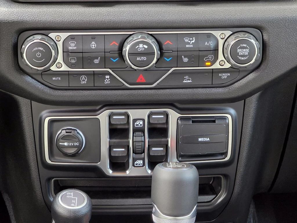 New 2026 Black Jeep 85th Anniversary Edition image 33