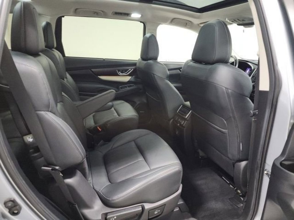 2022 Subaru Ascent Touring - Photo 19
