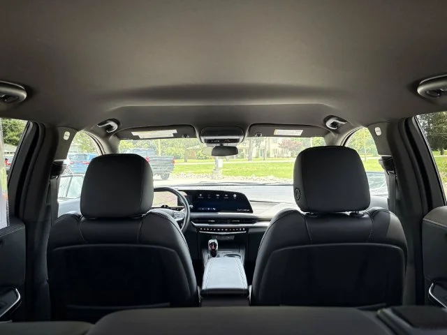 2025 Cadillac XT4 Premium Luxury - Photo 13