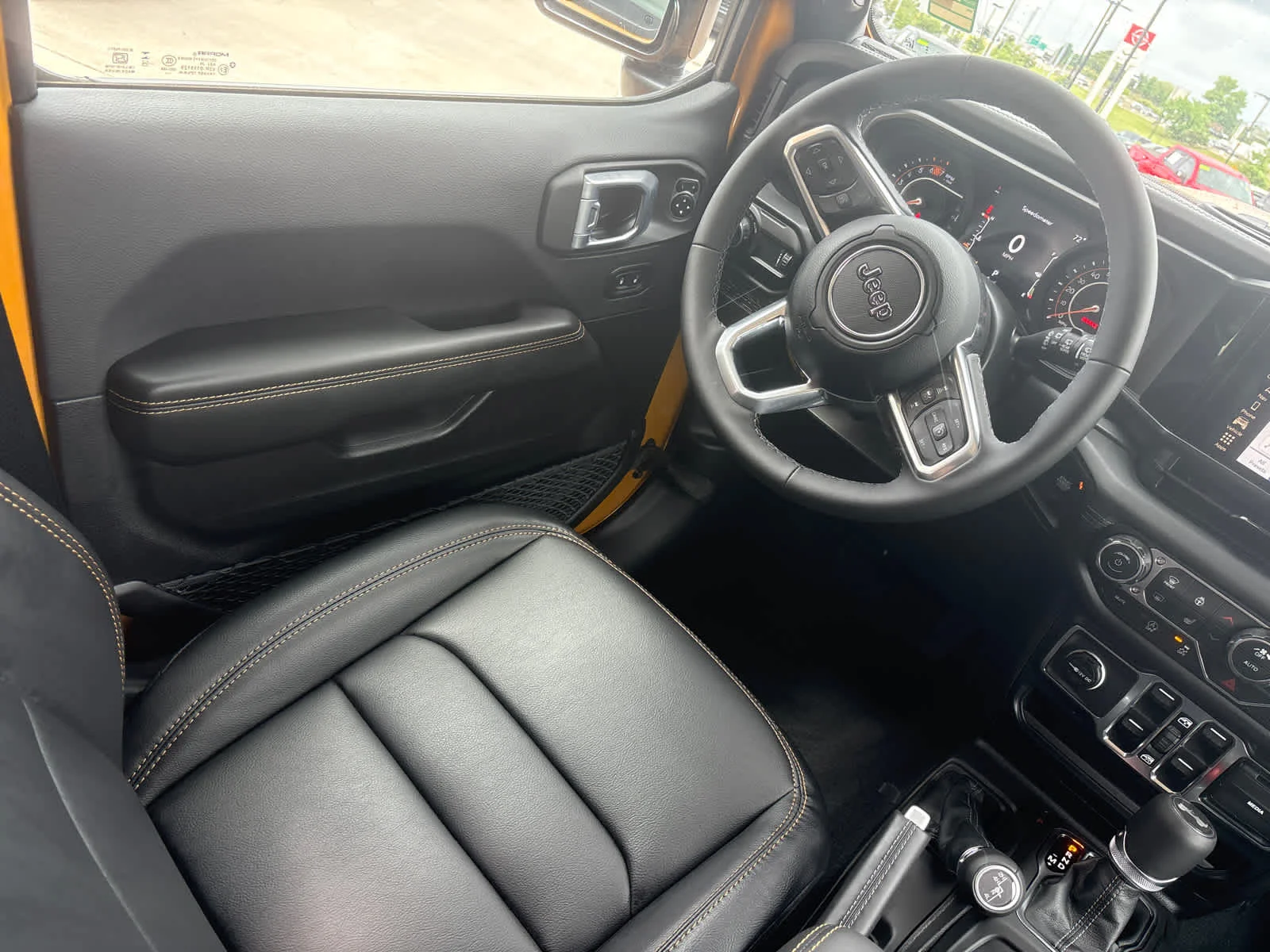 New 2026 Goldilocks Exterior Paint Jeep Sahara image 15