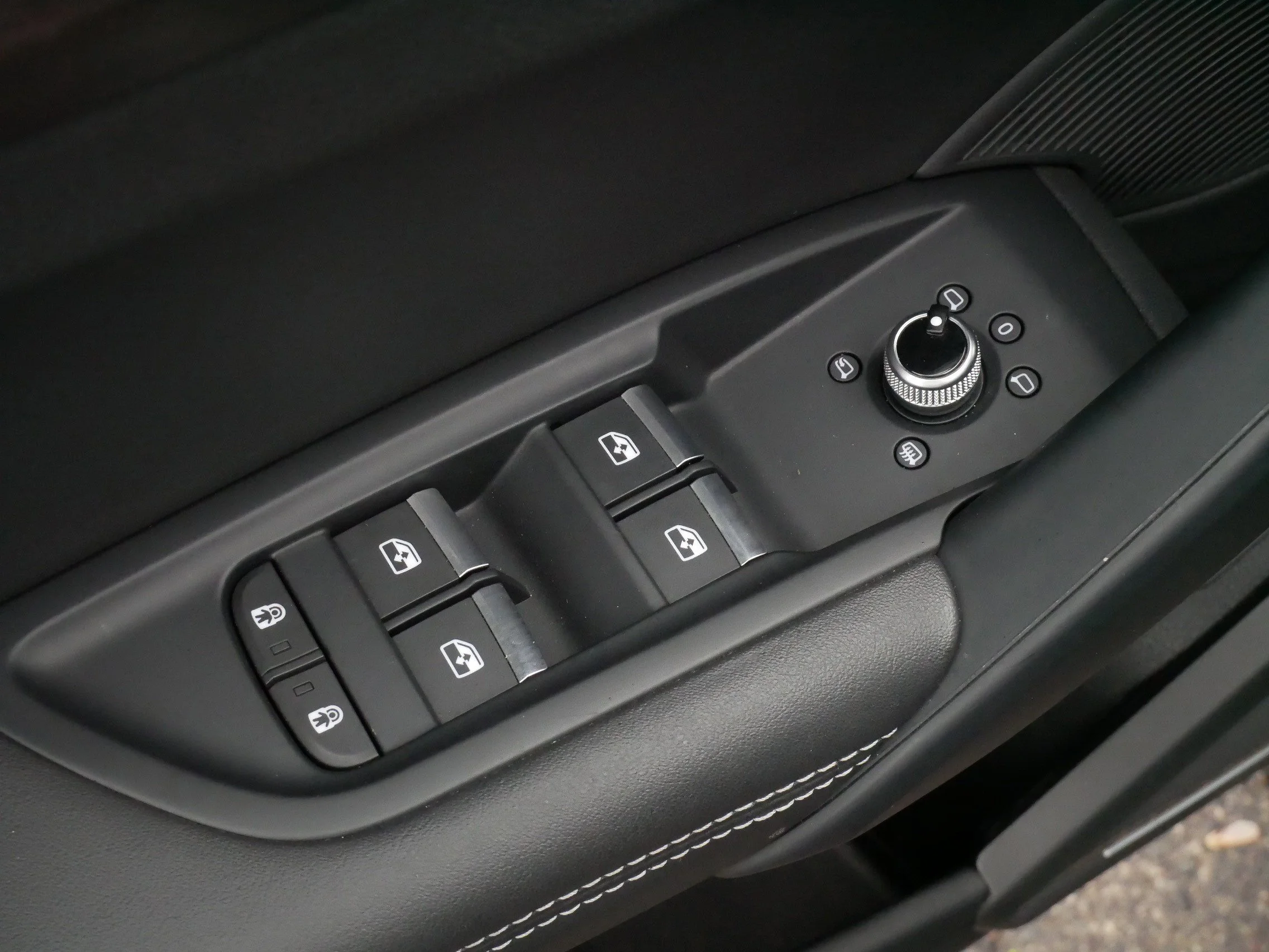 Used 2023 Daytona Gray Pearl Effect Audi S line Premium Plus image 19
